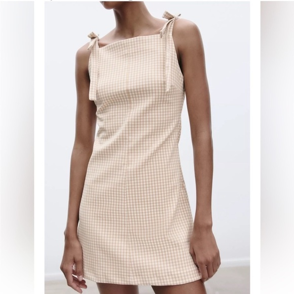 NWT ZARA 2025 collection bow short dress size M
🚨FIRM PRICE - Picture 11 of 15